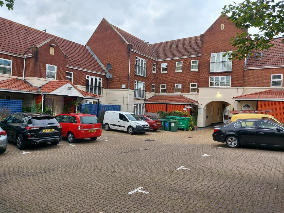 Bristol Serviced Lettings - Beaufort Court Εξωτερικό φωτογραφία